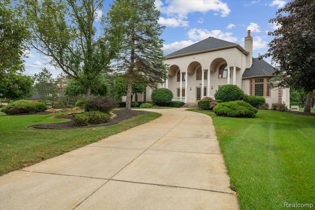 main property photo 2