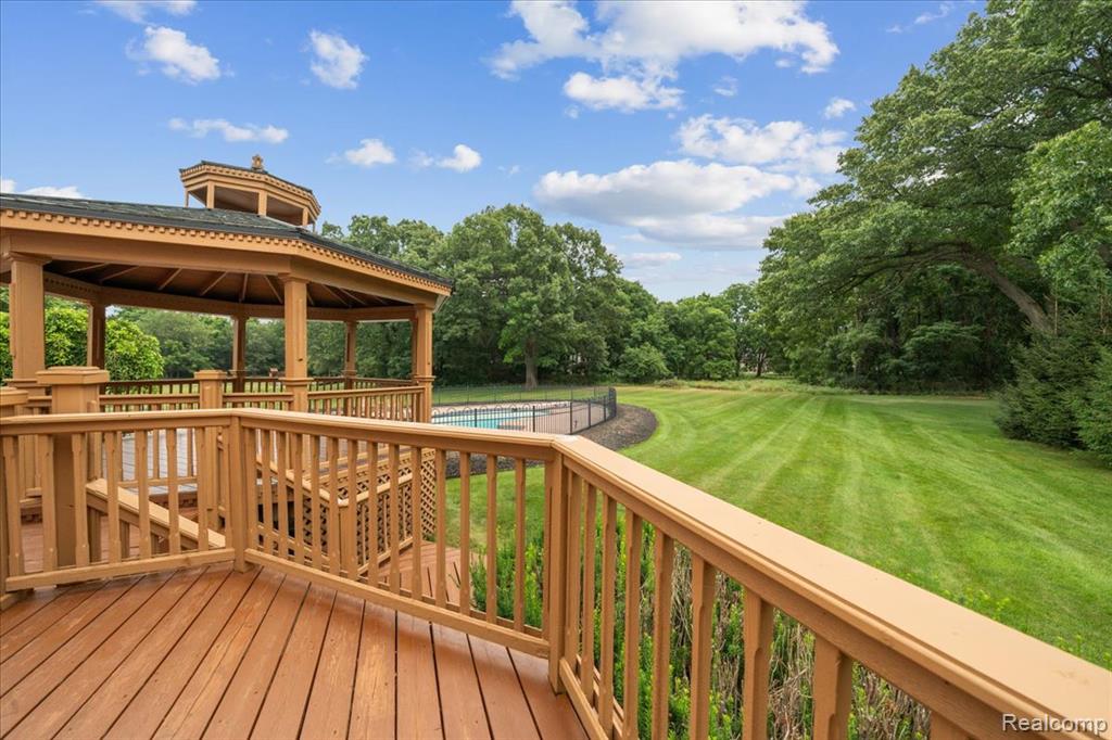 main property photo 83