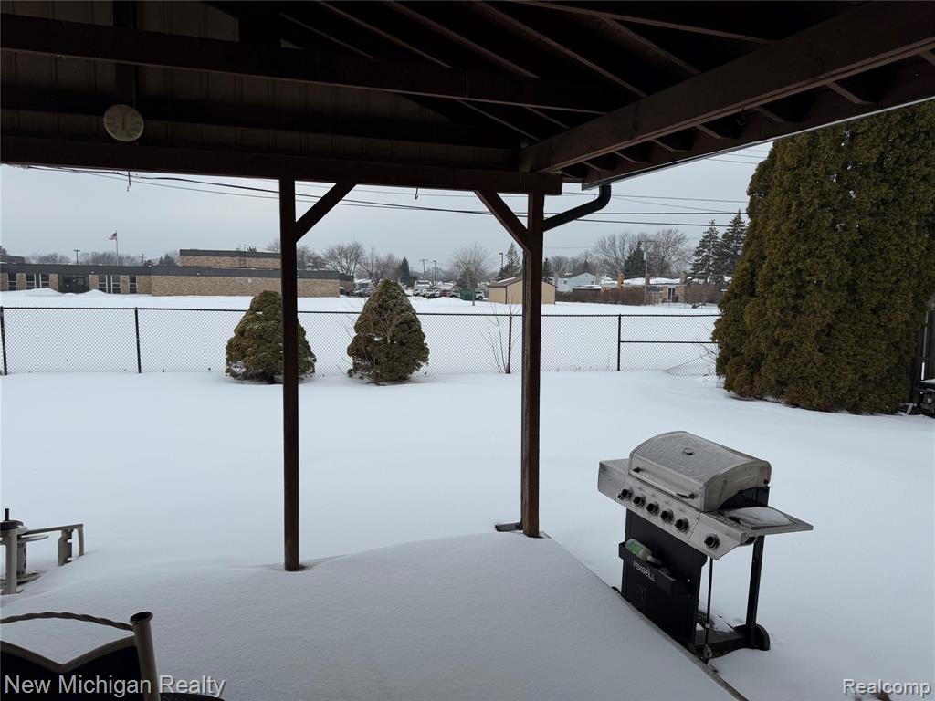 main property photo 26