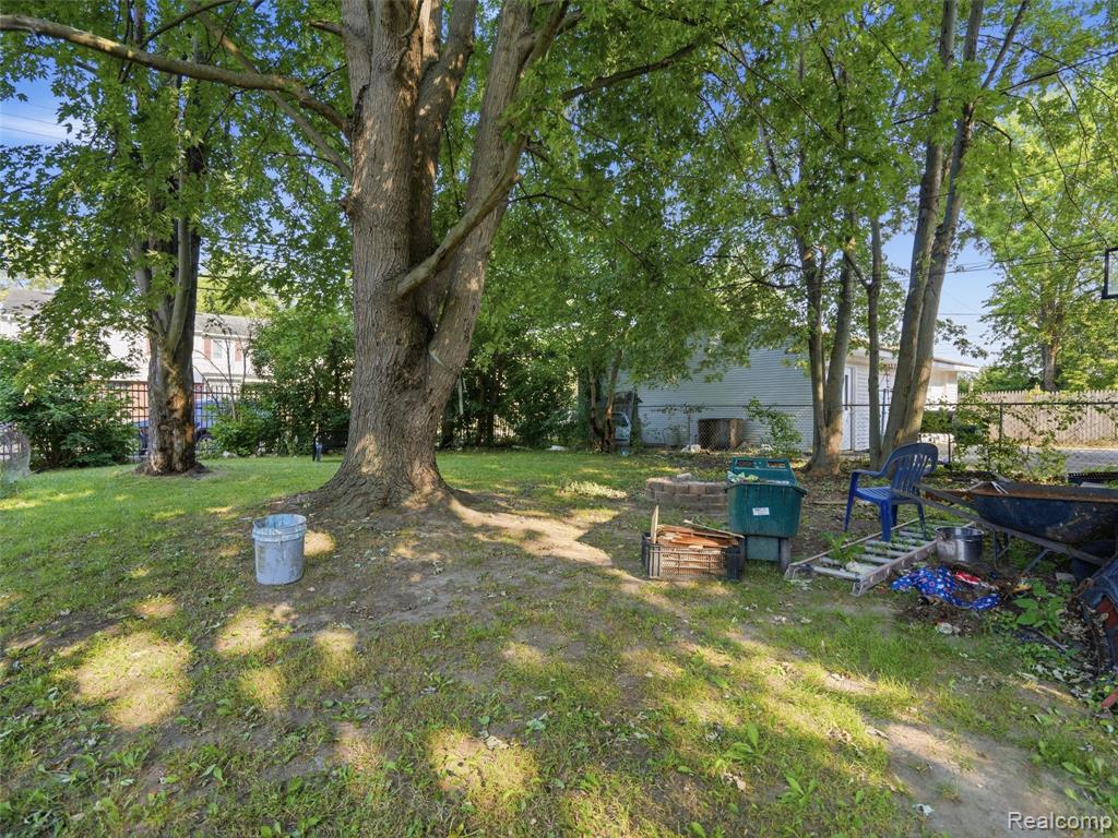 main property photo 21