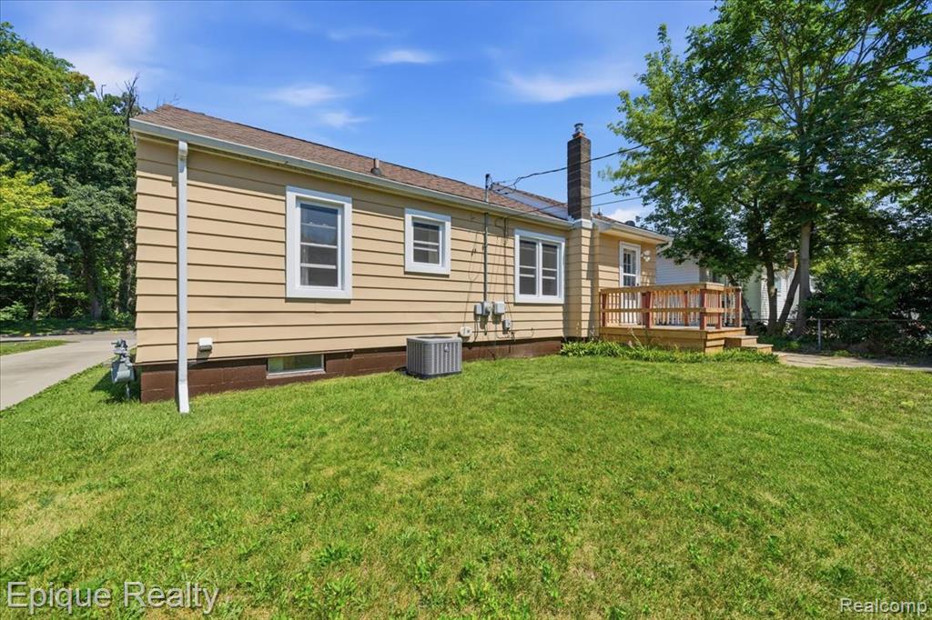 main property photo 33