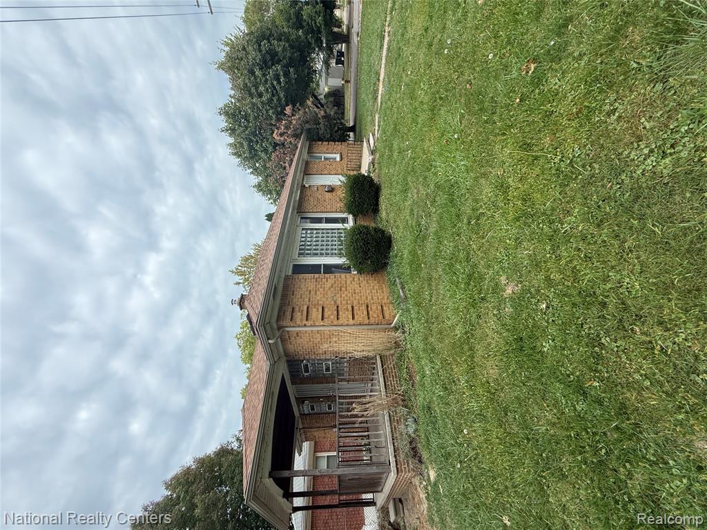 main property photo 15