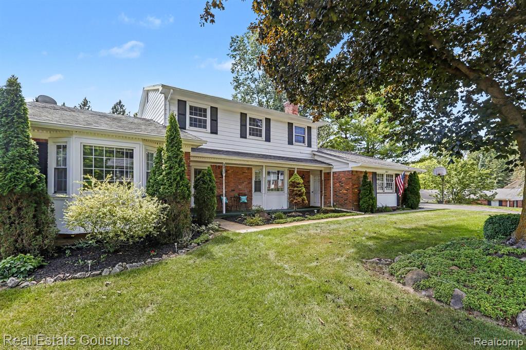 main property photo 28