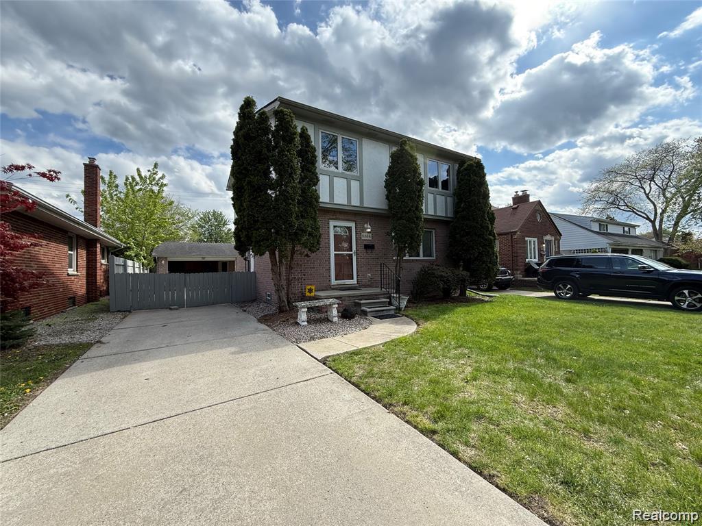 main property photo 2