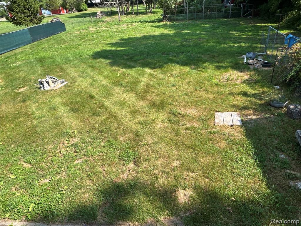 main property photo 46