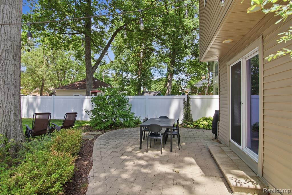main property photo 21