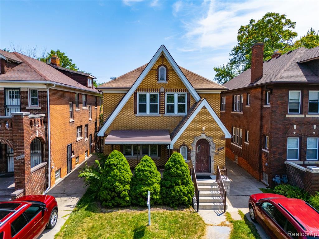 main property photo 35