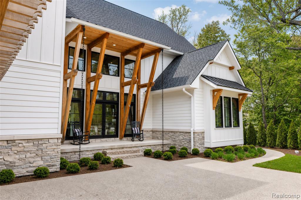 main property photo 76