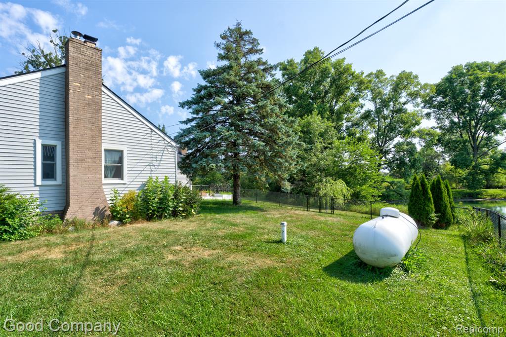 main property photo 60