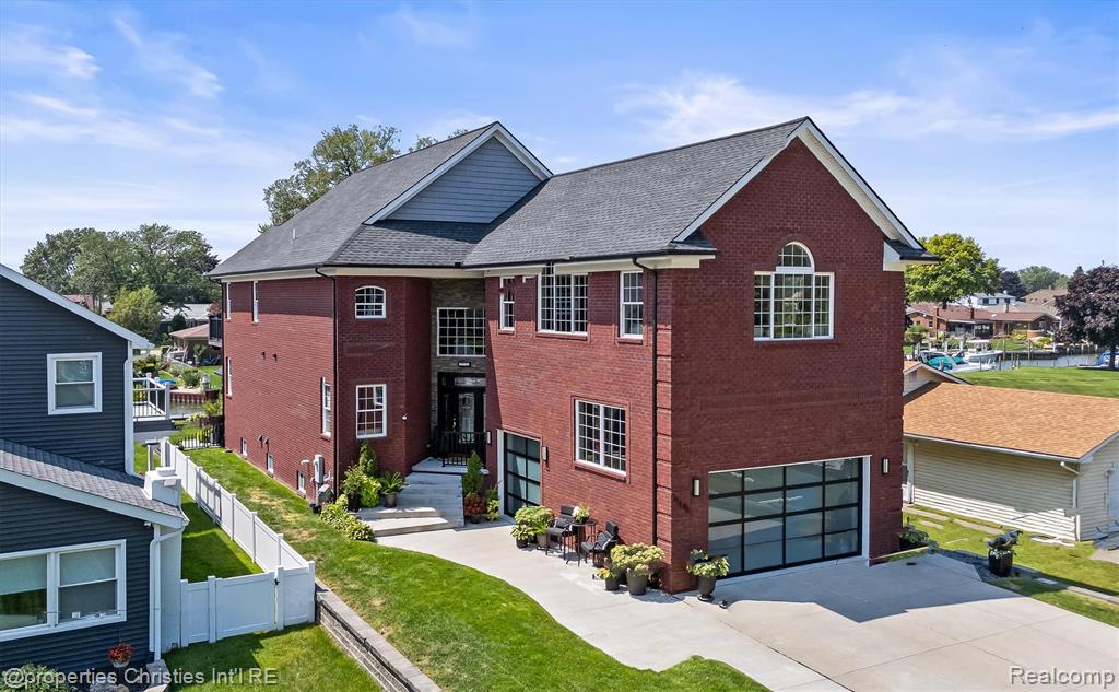 main property photo 3