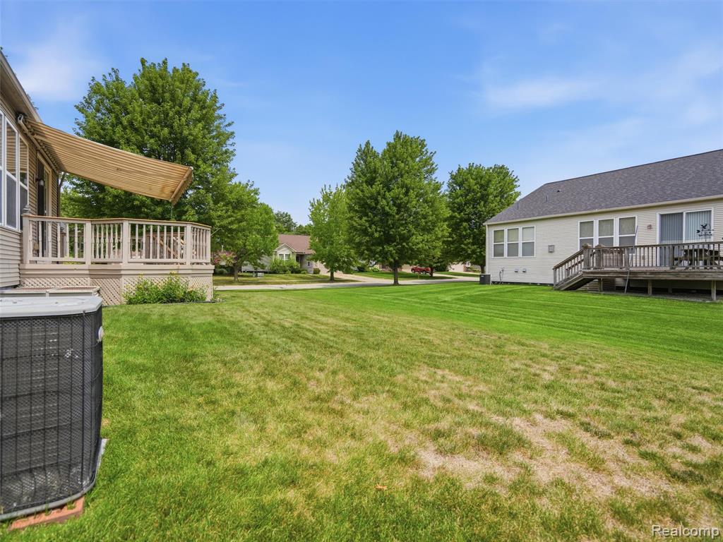 main property photo 40