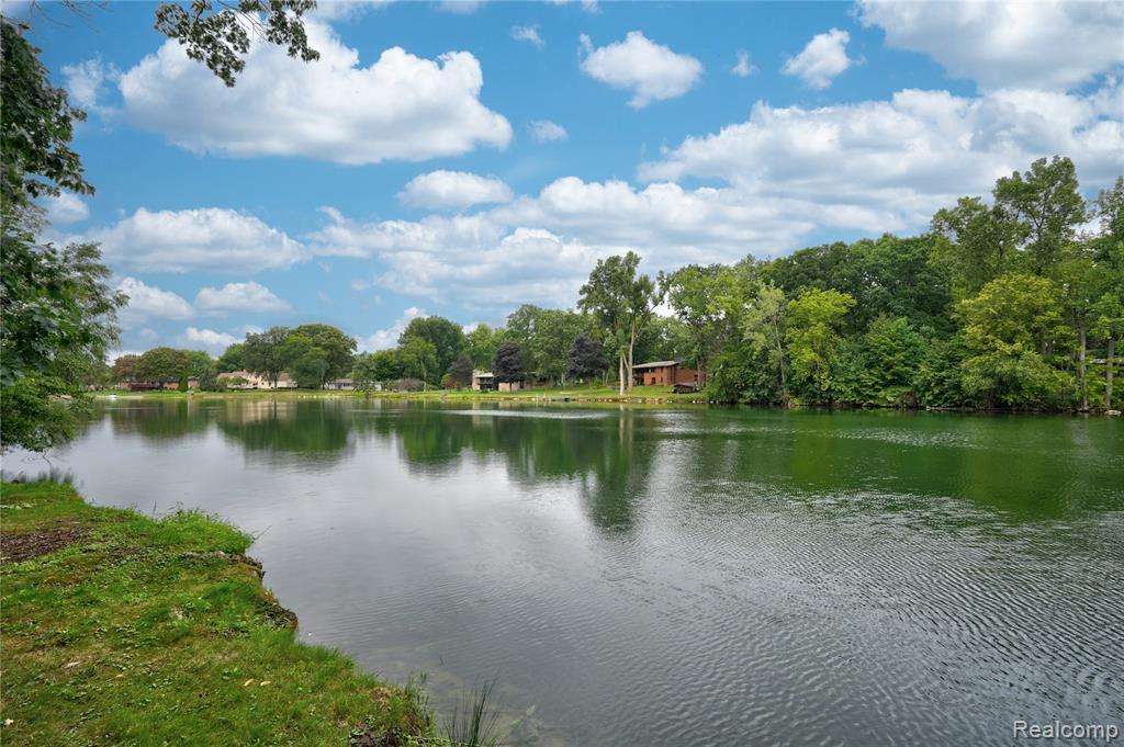 main property photo 70