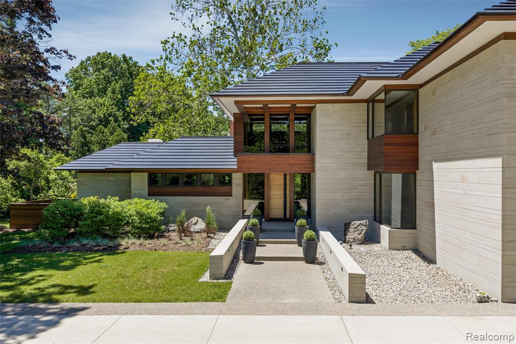 main property photo 71