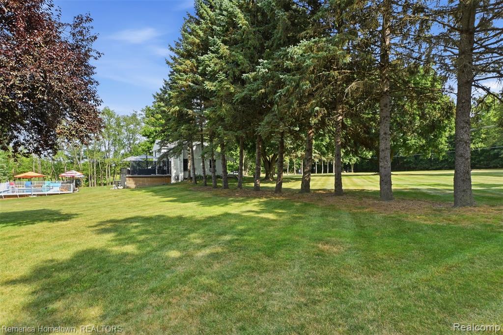 main property photo 45