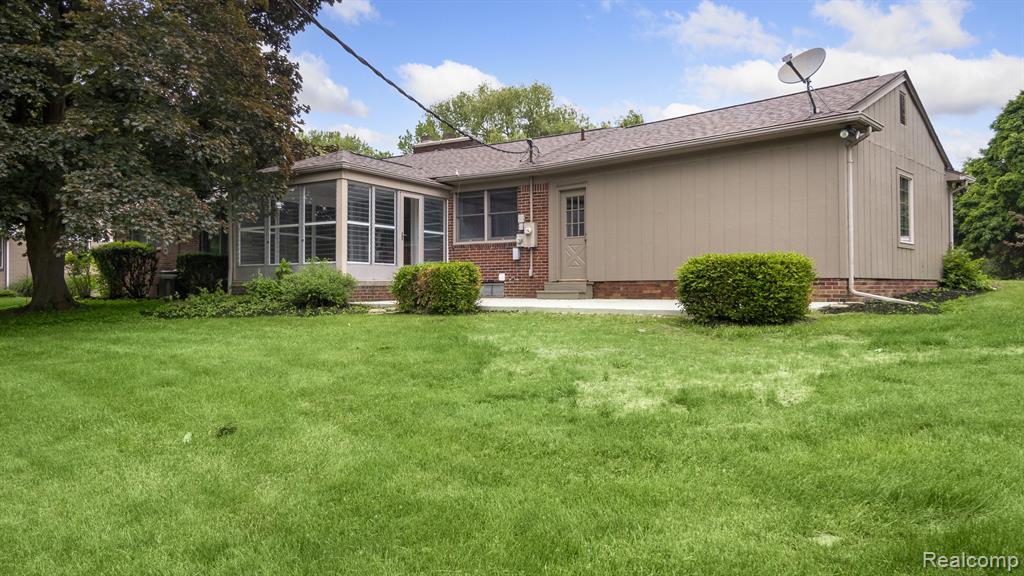 main property photo 31