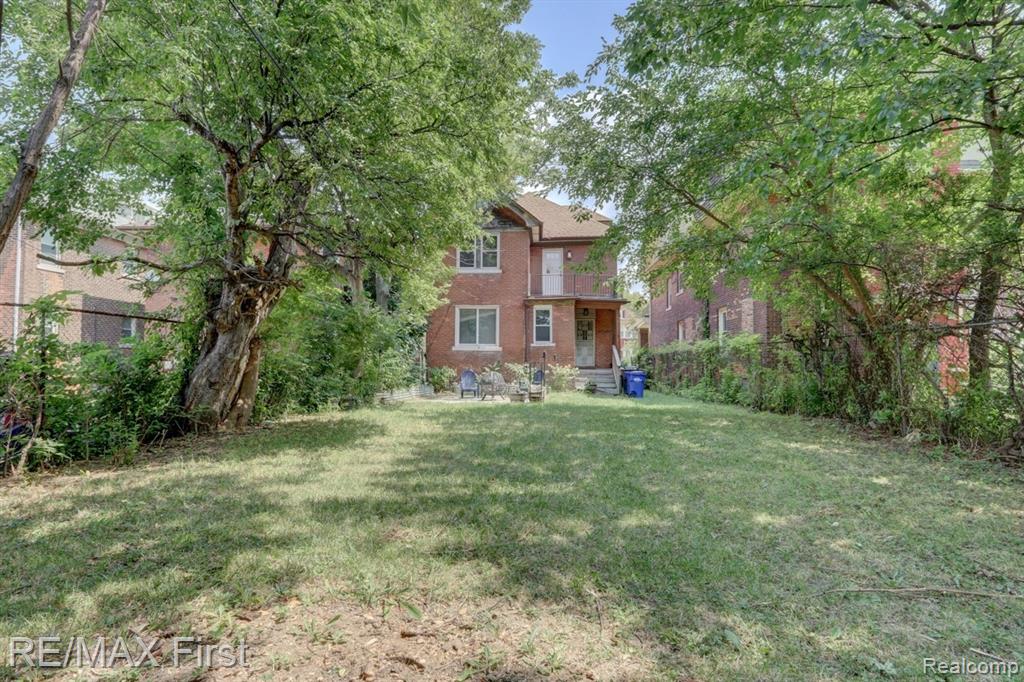 main property photo 4