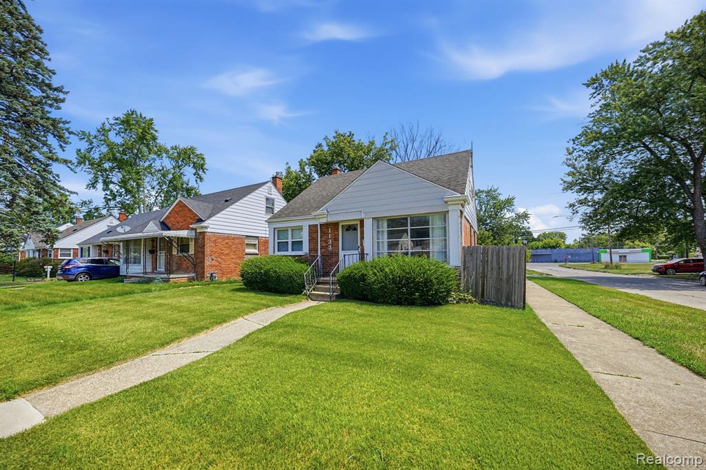main property photo 2
