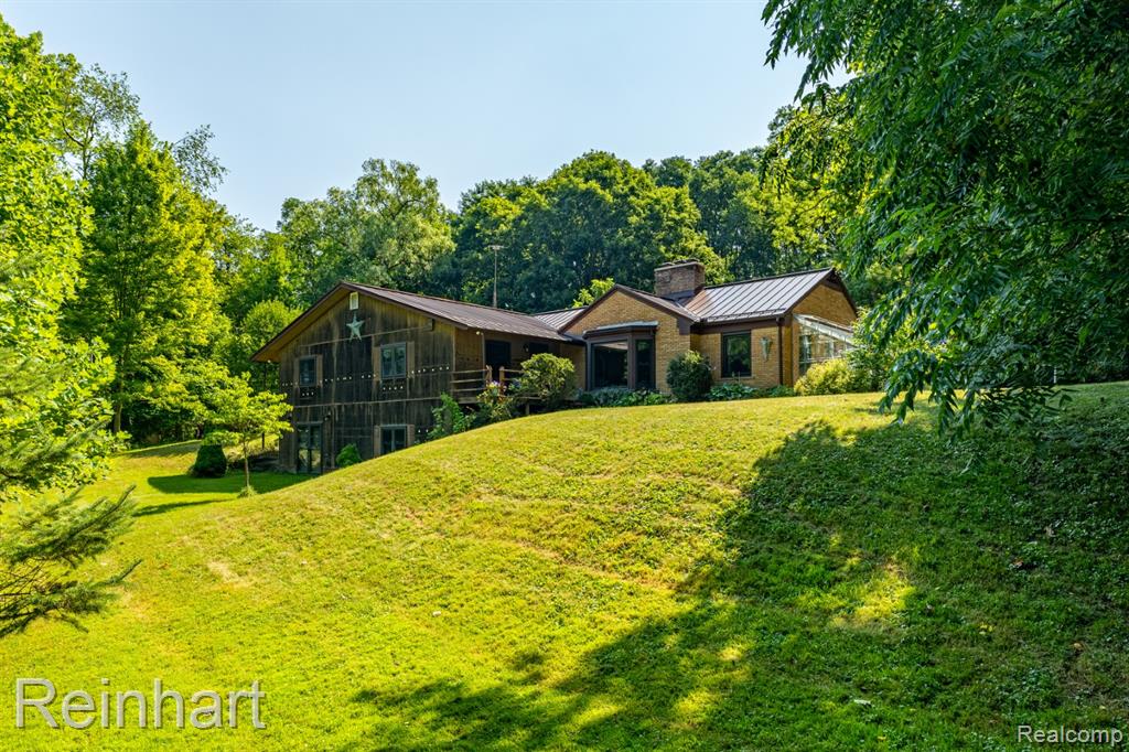main property photo 47