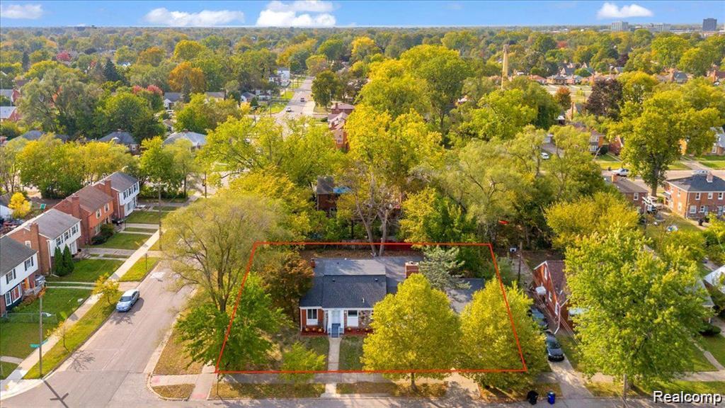 main property photo 47