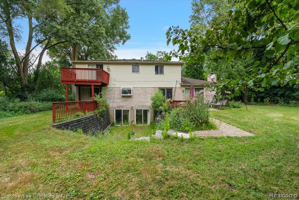 main property photo 15