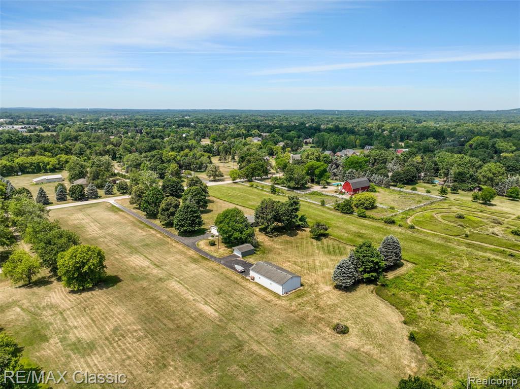 main property photo 66