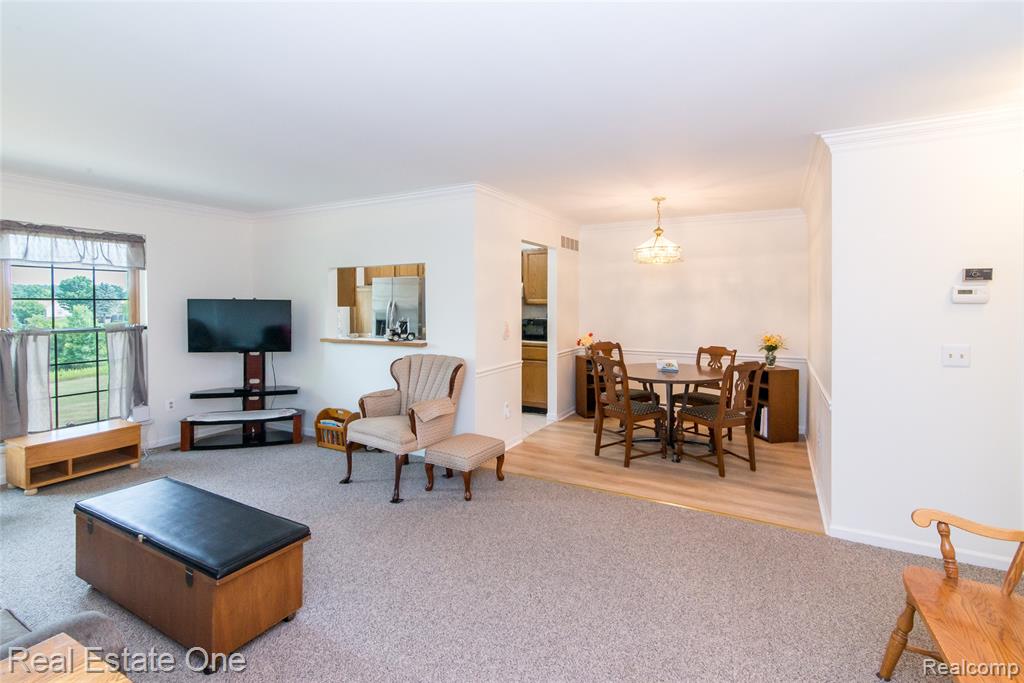 property viewer photo 4