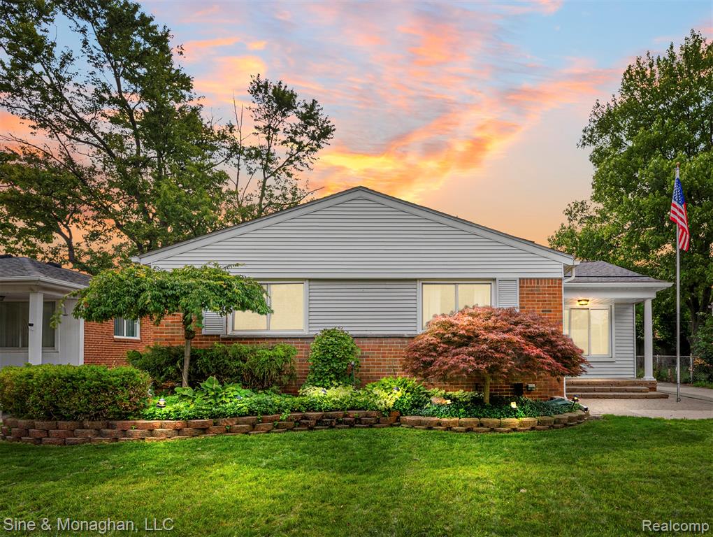 main property photo 15