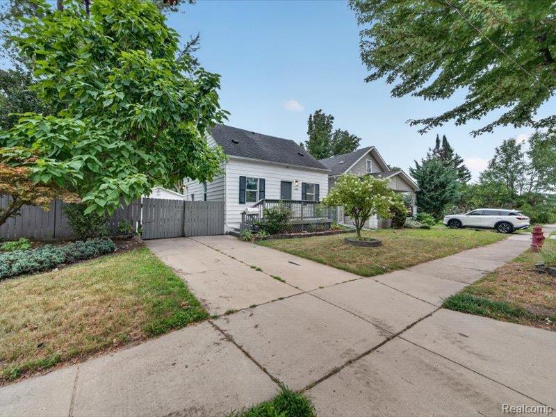 main property photo 1