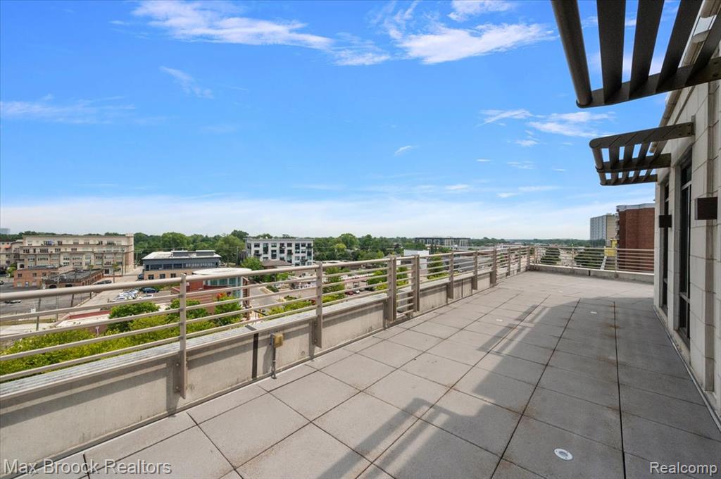 main property photo 66