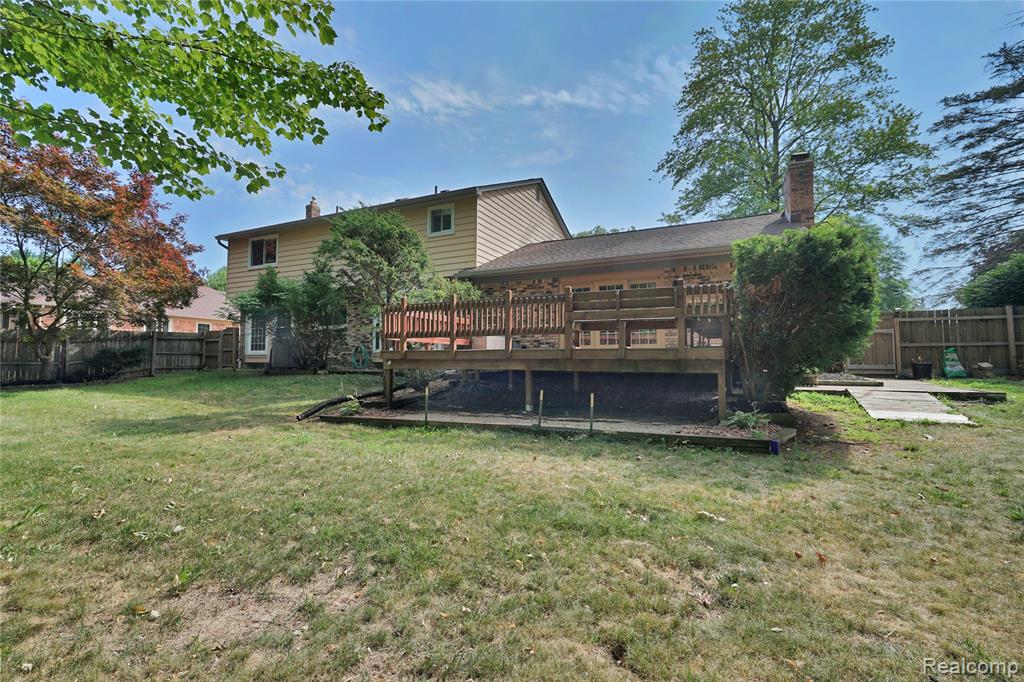 main property photo 42