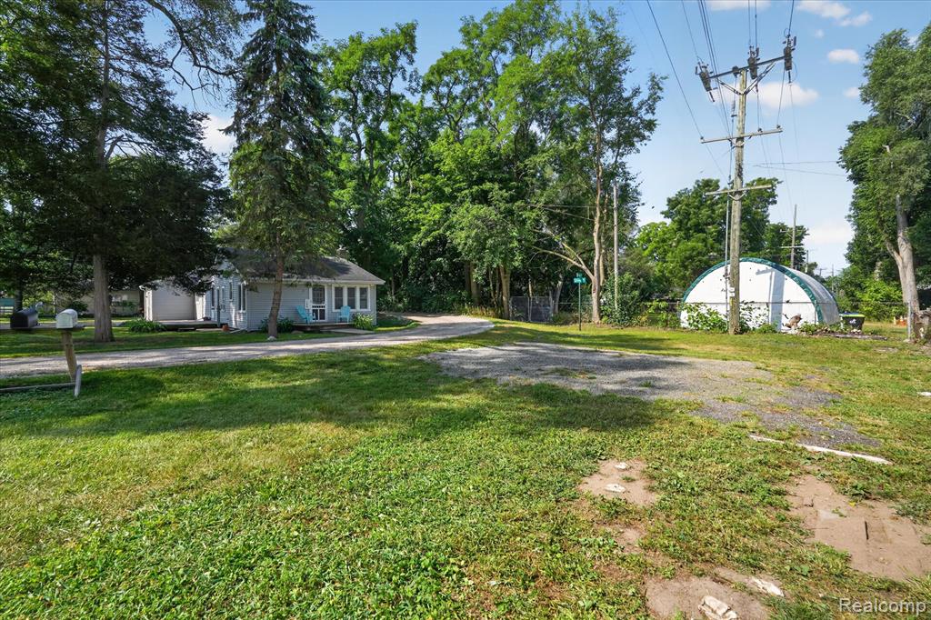 main property photo 42