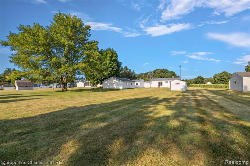 main property photo 50