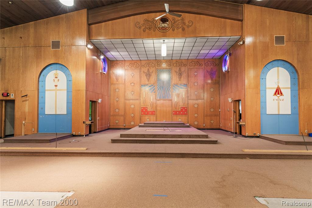 main property photo 10