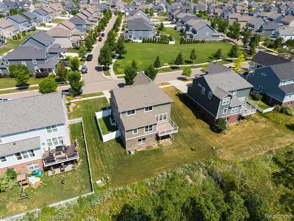 main property photo 67