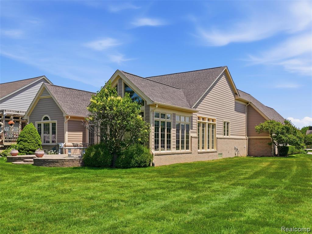 main property photo 43
