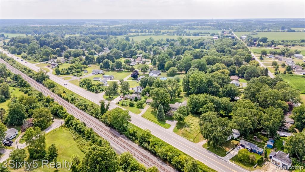 main property photo 50