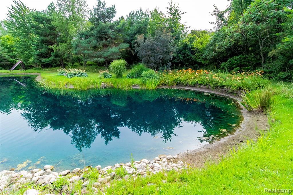 main property photo 43