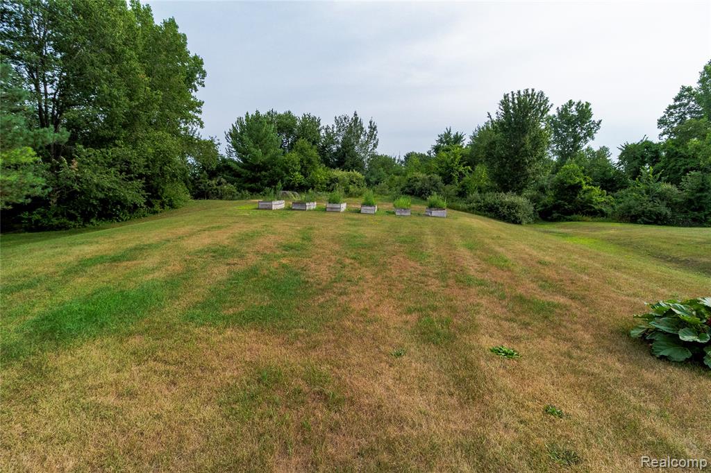 main property photo 50