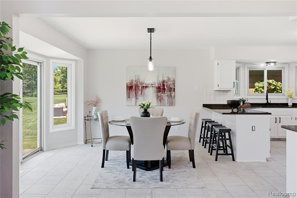 property viewer photo 10