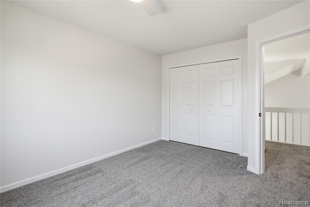property viewer photo 18