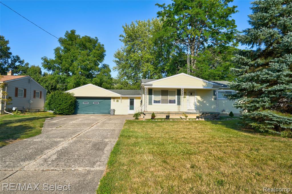 main property photo 36