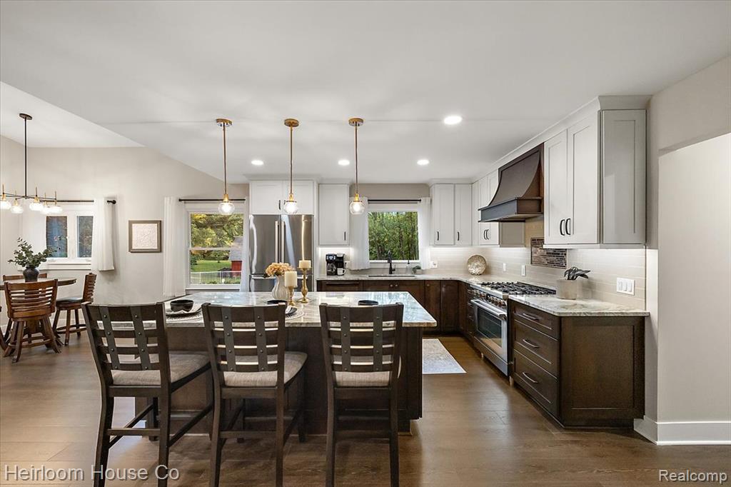 main property photo 79