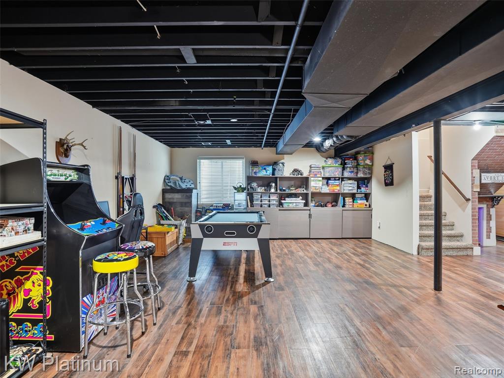 main property photo 50