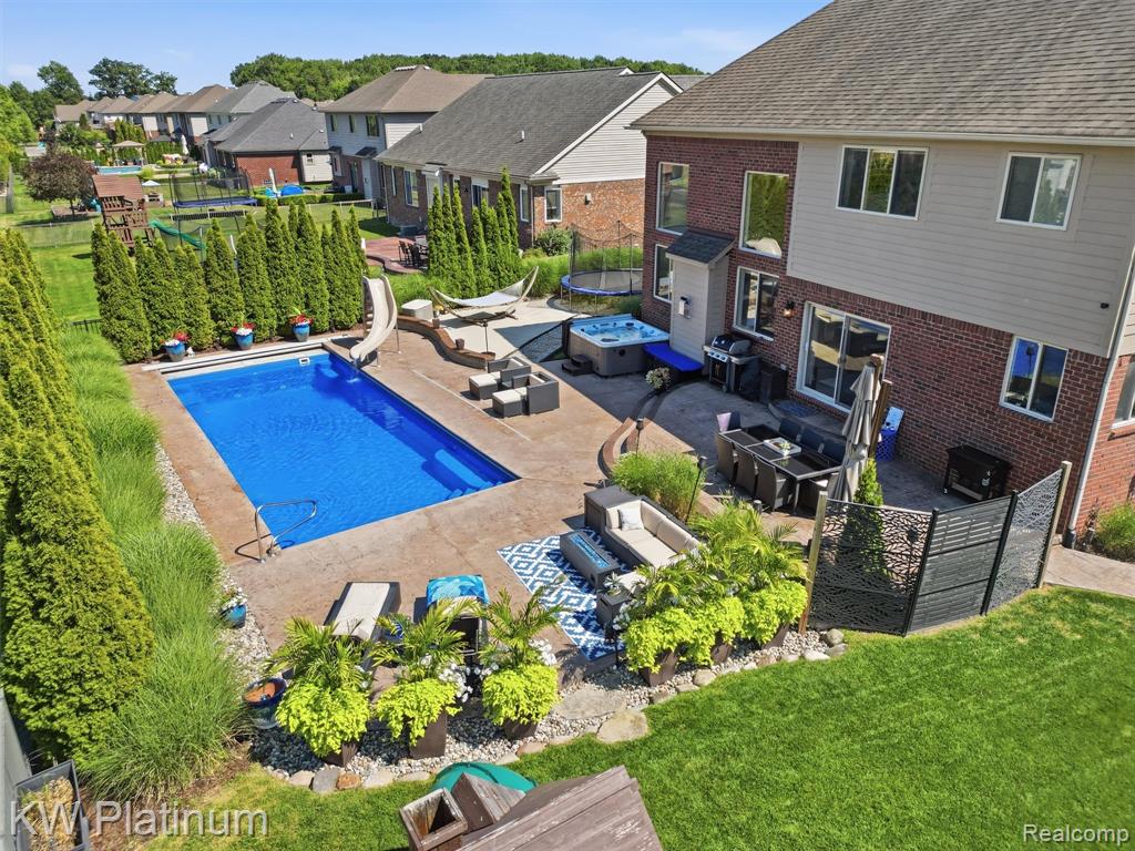main property photo 60