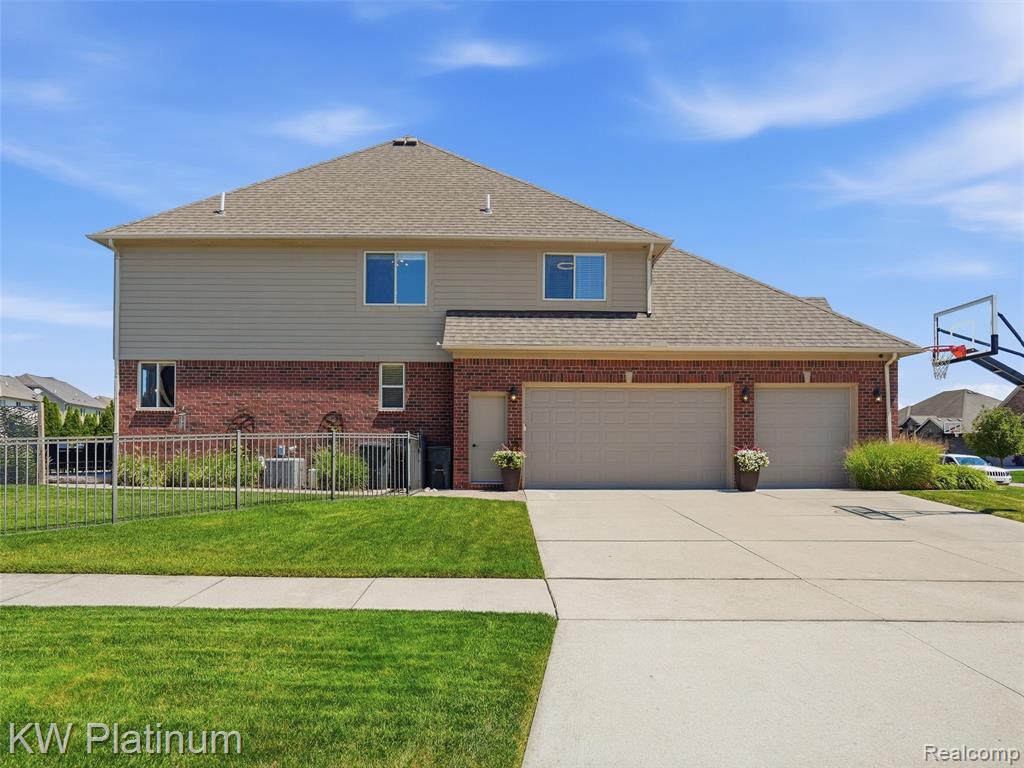 main property photo 75
