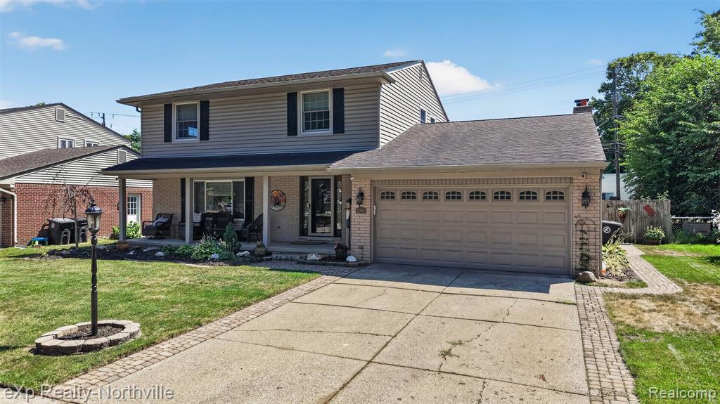 main property photo 45