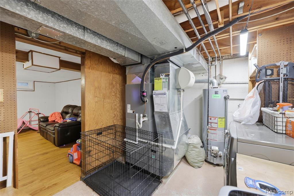 main property photo 25