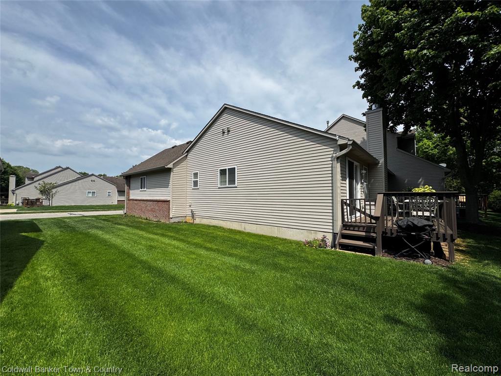 main property photo 50