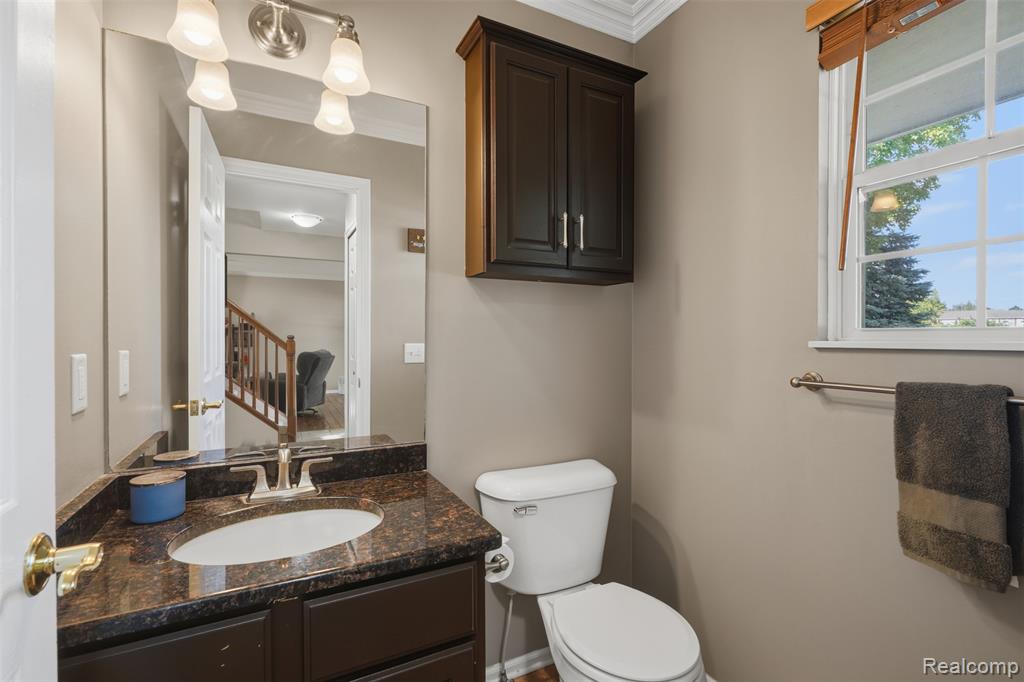 main property photo 9