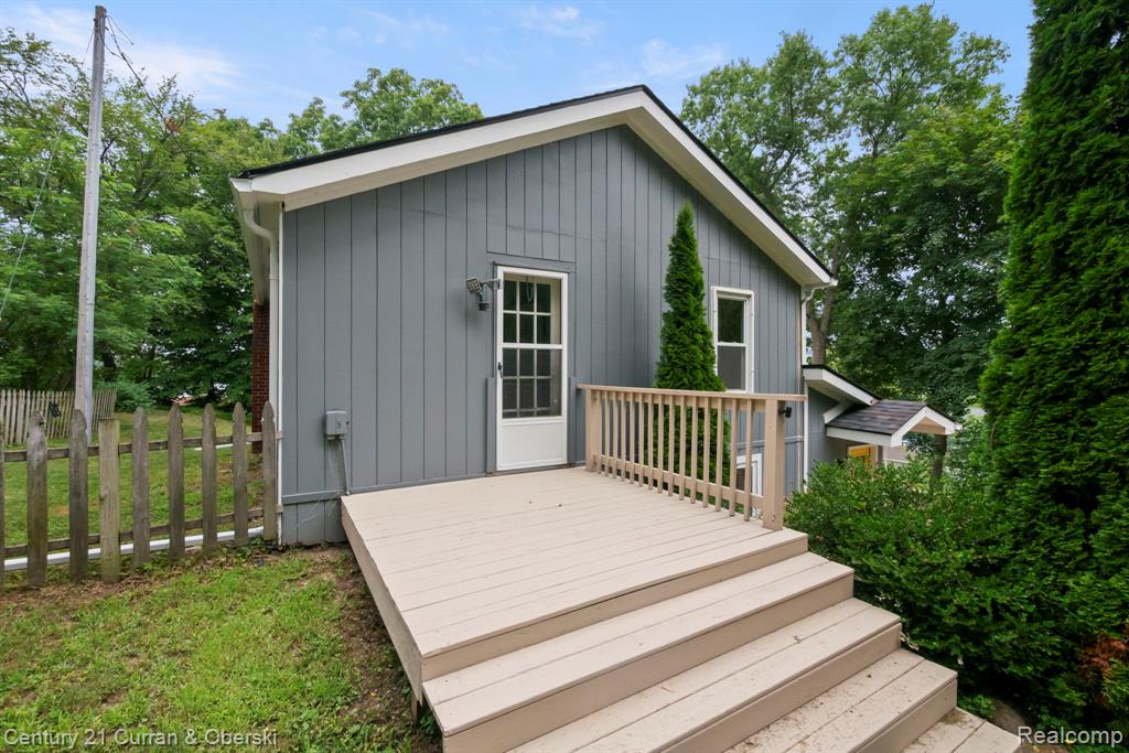 main property photo 39